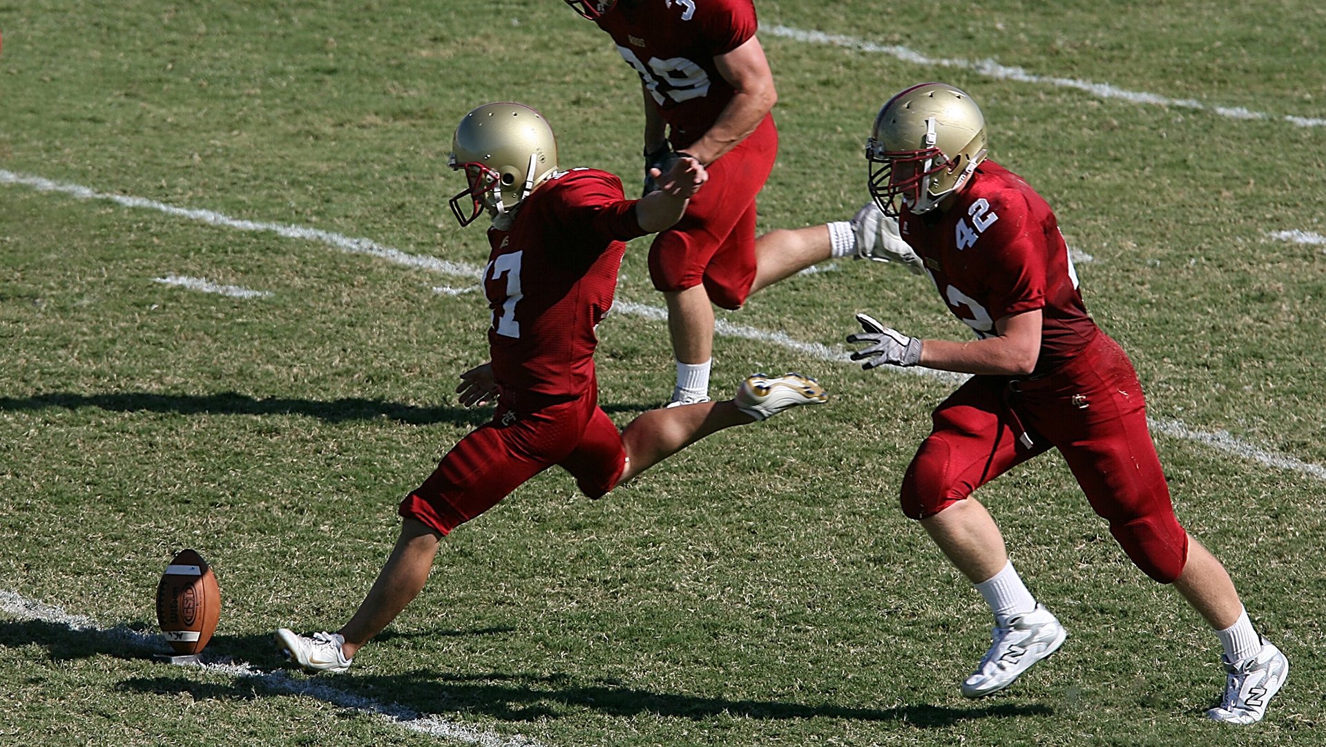 中超联赛强化中后场防守提升整体比赛控制力,中超防守反击球队